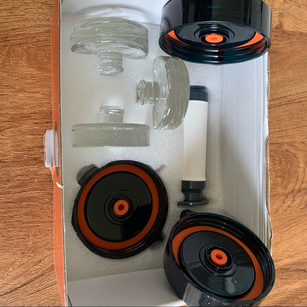 The Easy Fermenter Fermenting Starter Kit glass weights valve lids air pump